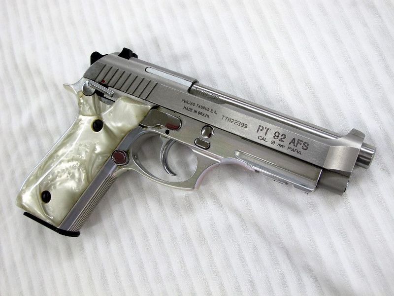 Taurus PT92 (COLD WAR, MODERN) Taurus PT92