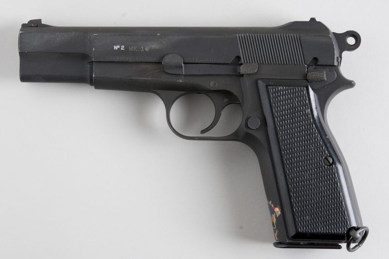 Browning Hi-Power / FN GP35 (COLD WAR, INTERWAR, MODERN, WORLD WAR 2) Browning Hi-Power / FN GP35