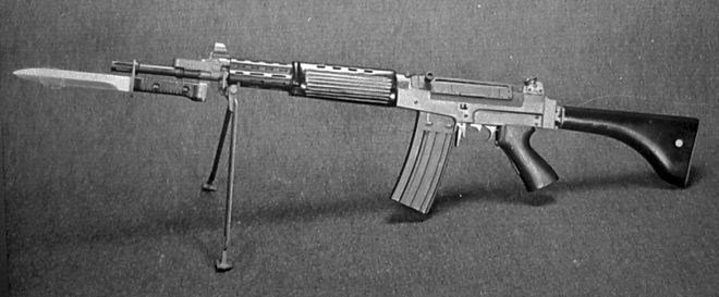 FARA 83 / FAA 81 (Fusil Automatico Republica Argentina) (COLD WAR, MODERN) FARA 83 / FAA 81 (Fusil Automatico Republica Argentina)