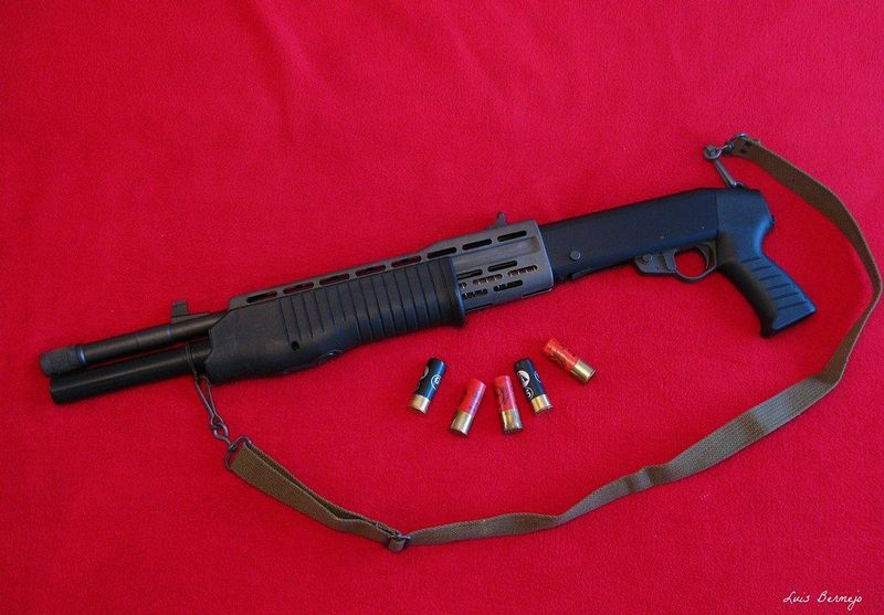 Franchi SPAS-12 (COLD WAR, MODERN) Franchi SPAS-12
