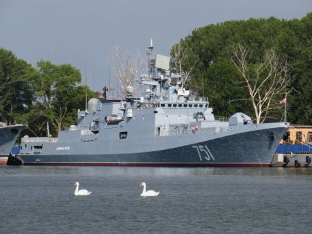 Admiral Essen (751)