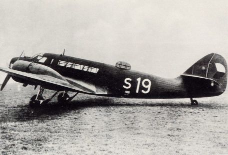 Aero A.304 (WORLD WAR 2) Aero A.304