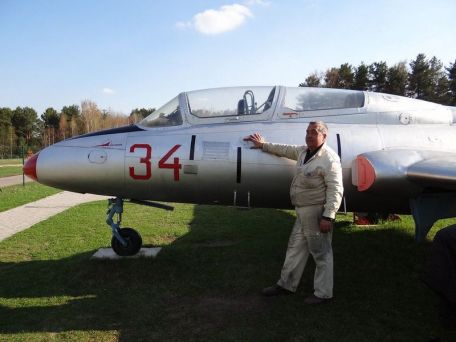 Aero L-29 Delfin / Maya (COLD WAR, MODERN AIRCRAFT) Aero L-29 Delfin / Maya
