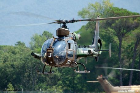 Aerospatiale SA342 Gazelle (1982 LEBANON WAR, COLD WAR, FALKLANDS WAR, GULF WAR, IRAN-IRAQ WAR, MODERN AIRCRAFT) Aerospatiale SA342 Gazelle