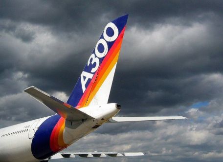 Airbus A300 (COLD WAR, MODERN AIRCRAFT) Airbus A300
