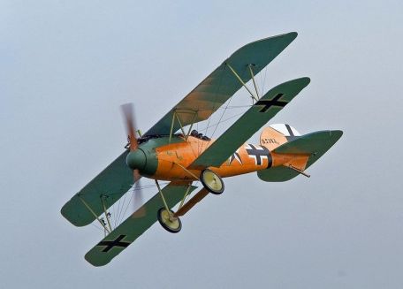 Albatros D.V (WORLD WAR 1) Albatros D.V