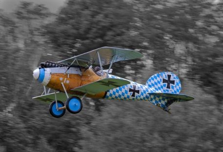 Albatros D.V (WORLD WAR 1) Albatros D.V