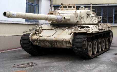 AMX-32