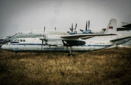 Antonov An-24 (Coke) (COLD WAR, MODERN AIRCRAFT, VIETNAM WAR, WARSAW PACT) Antonov An-24 (Coke)
