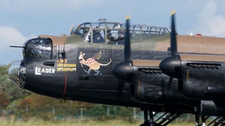 Avro Lancaster (BERLIN AIRLIFT, COLD WAR, WORLD WAR 2) Avro Lancaster