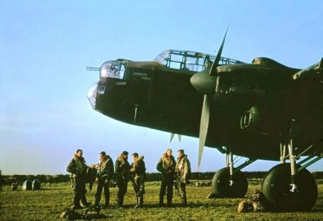 Avro Manchester (WORLD WAR 2) Avro Manchester