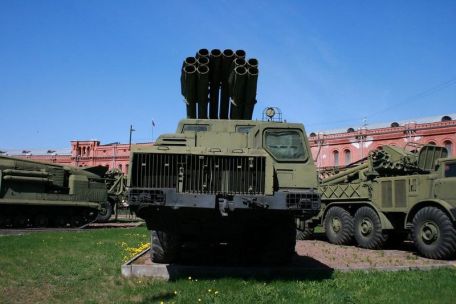 BM-30 (Smerch) / 9A52-2