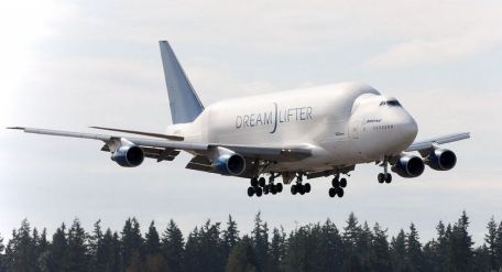 Boeing 747 Dreamlifter (MODERN AIRCRAFT) Boeing 747 Dreamlifter
