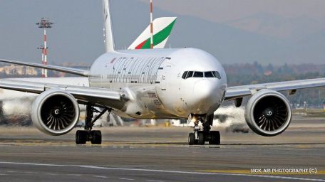 Boeing 777 (Triple Seven)