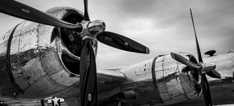 Boeing B-29 Superfortress (BERLIN AIRLIFT, COLD WAR, KOREAN WAR, STRATEGIC AIR COMMAND, W.A.S.P., WORLD WAR 2) Boeing B-29 Superfortress