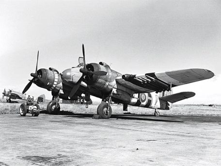 Bristol Beaufighter (BATTLE OF BRITAIN, COLD WAR, MALAYAN EMERGENCY, WORLD WAR 2) Bristol Beaufighter
