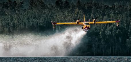 Canadair CL-215 (COLD WAR, MODERN AIRCRAFT) Canadair CL-215
