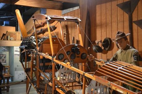 Curtiss JN-4 (Jenny) (WORLD WAR 1) Curtiss JN-4 (Jenny)