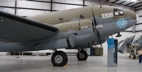 Curtiss-Wright C-46 Commando (COLD WAR, CUBAN MISSILE CRISIS, KOREAN WAR, VIETNAM WAR, W.A.S.P., WORLD WAR 2) Curtiss-Wright C-46 Commando