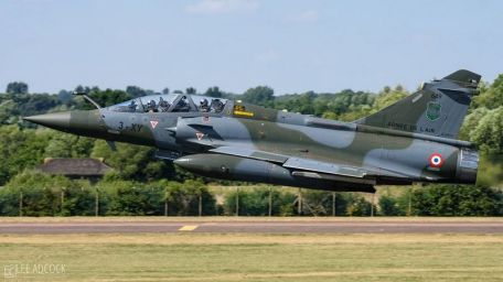 Dassault Mirage 2000 (4TH GENERATION, ALLIED FORCE, COLD WAR, GULF WAR, MODERN AIRCRAFT) Dassault Mirage 2000