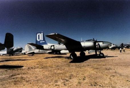 Douglas A-26 / B-26 Invader (CUBAN MISSILE CRISIS, KOREAN WAR, STRATEGIC AIR COMMAND, VIETNAM WAR, WORLD WAR 2) Douglas A-26 / B-26 Invader