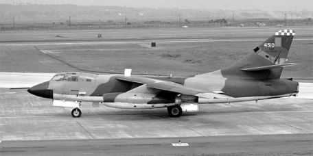 Douglas B-66 / RB-66 Destroyer (COLD WAR, CUBAN MISSILE CRISIS, VIETNAM WAR) Douglas B-66 / RB-66 Destroyer