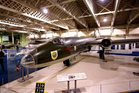 English Electric Canberra (COLD WAR, FALKLANDS WAR, INDO-PAK WAR, MALAYAN EMERGENCY, STRATEGIC AIR COMMAND, SUEZ CRISIS, VIETNAM WAR) English Electric Canberra