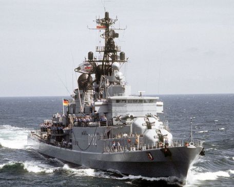 FGS Bremen (D181) (COLD WAR) FGS Bremen (D181)