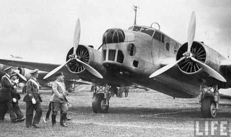 Fiat Br.20 Cicogna (Stork) (BATTLE OF BRITAIN, GOLDEN AGE, SPANISH CIVIL WAR, WORLD WAR 2) Fiat Br.20 Cicogna (Stork)