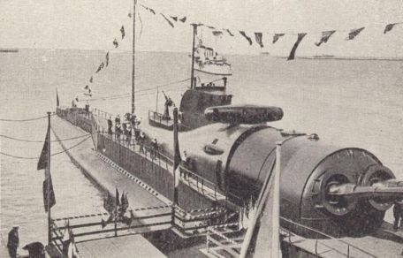 FS Surcouf (N N 3) (WORLD WAR 2) FS Surcouf (N N 3)
