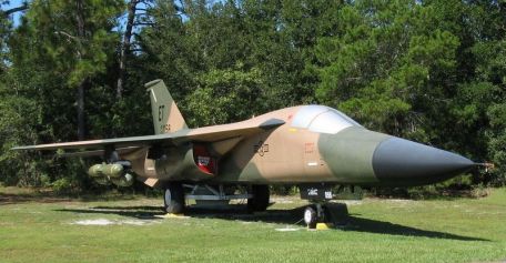 General Dynamics F-111K (Aardvark) (COLD WAR) General Dynamics F-111K (Aardvark)