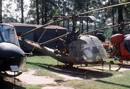 Hiller OH-23 Raven (Model UH-12) (COLD WAR, KOREAN WAR, VIETNAM WAR) Hiller OH-23 Raven (Model UH-12)