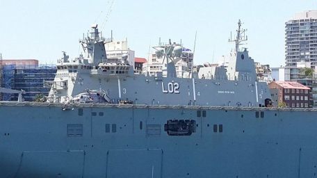 HMAS Canberra (L02) (MODERN NAVY) HMAS Canberra (L02)
