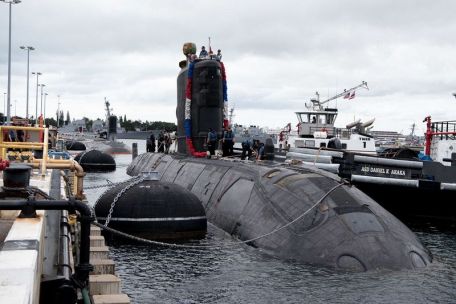 HMCS Chicoutimi (SSK-879) (MODERN NAVY) HMCS Chicoutimi (SSK-879)