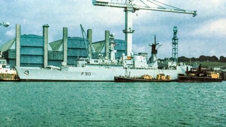 HMS Brilliant (F90) (COLD WAR) HMS Brilliant (F90)