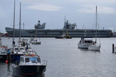 HMS Queen Elizabeth (WORLD WAR 1, WORLD WAR 2) HMS Queen Elizabeth