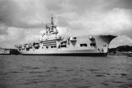 HMS Unicorn (I72) (COLD WAR, KOREAN WAR, WORLD WAR 2) HMS Unicorn (I72)