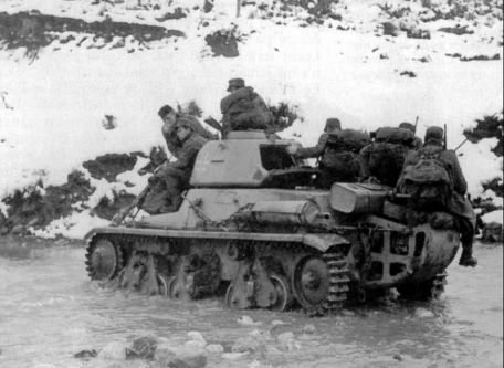 Hotchkiss H39 (ARAB-ISRAELI WAR, COLD WAR, WINTER WAR, WORLD WAR 2) Hotchkiss H39