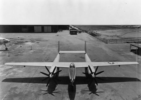 Hughes XR-11 / XF-11 (WORLD WAR 2, X-PLANE) Hughes XR-11 / XF-11