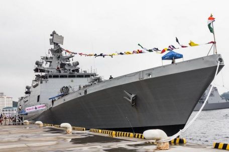 INS Sahyadri (F49)