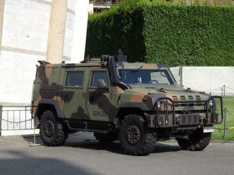 IVECO LMV (Light Multirole Vehicle) (MODERN) IVECO LMV (Light Multirole Vehicle)