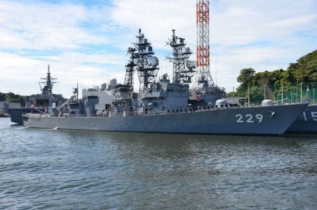 JS Abukuma (DE-229)
