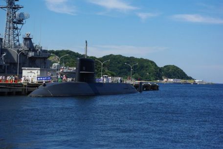 JS Oyashio (SS-590)