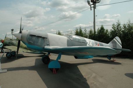 Lavochkin LaGG-3 (WORLD WAR 2) Lavochkin LaGG-3