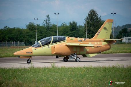 Leonardo M-345