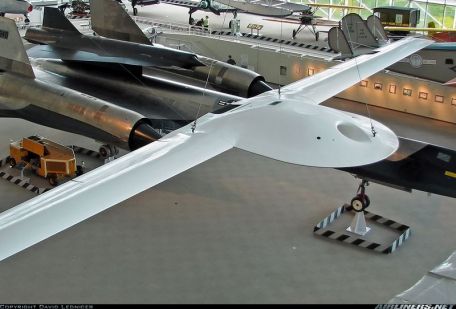 Lockheed / Boeing RQ-3 DarkStar