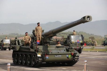 M110 SPA (COLD WAR, GULF WAR, MODERN, SELF-PROPELLED ARTILLERY, VIETNAM WAR) M110 SPA
