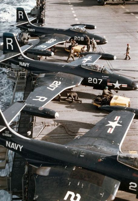 McDonnell F2H Banshee (COLD WAR, KOREAN WAR) McDonnell F2H Banshee