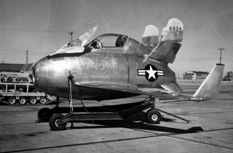 McDonnell XF-85 Goblin (Parasite Fighter) (COLD WAR, X-PLANE) McDonnell XF-85 Goblin (Parasite Fighter)