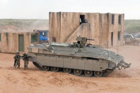 Merkava Namer (Leopard)